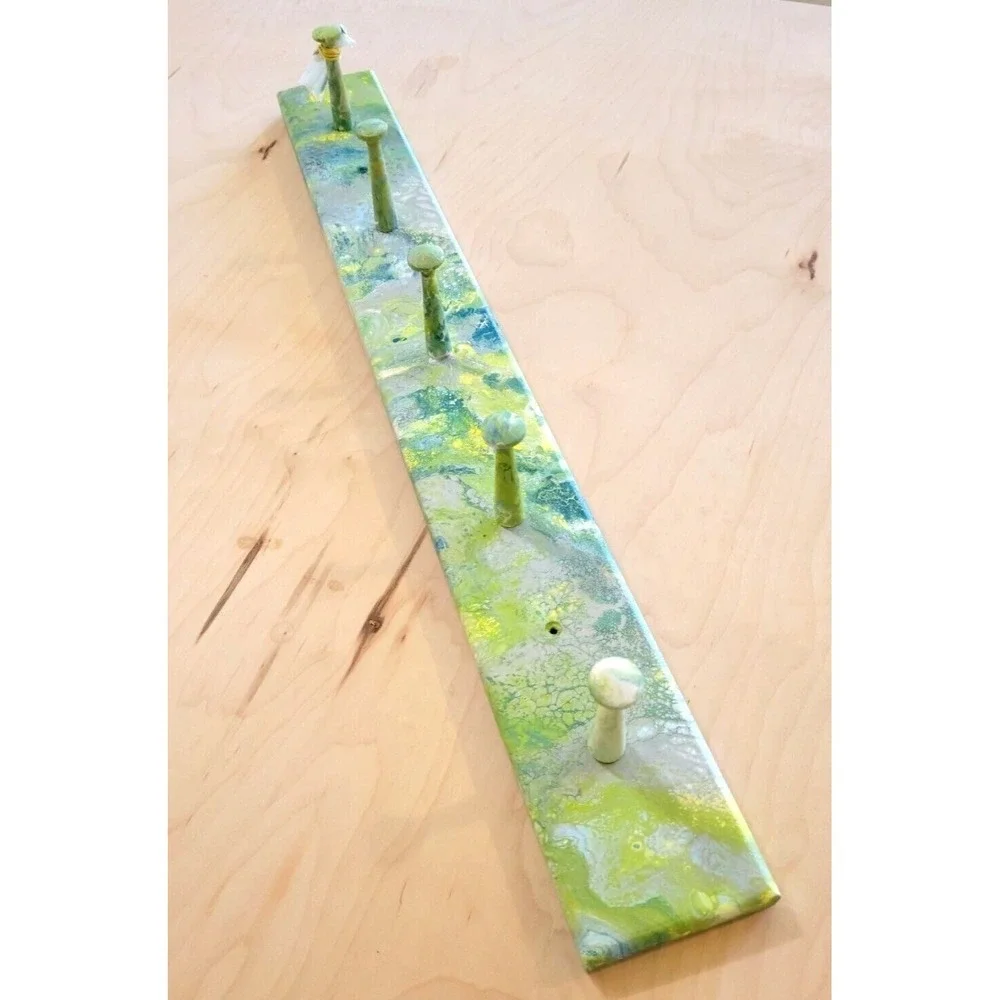 Hand Painted Fluid Art Wooden Wall Rack 5 Peg Hook Green‎ Teal Marbled Entryway